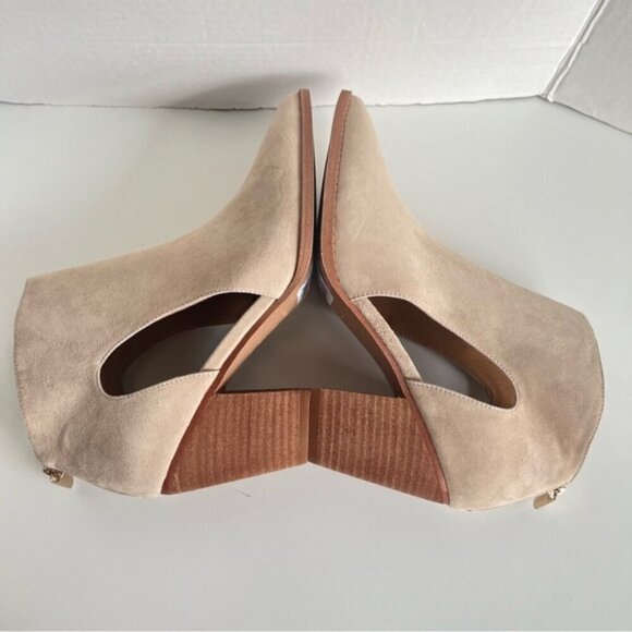 Belle & Bloom Midnight Special Suede Ankle Boot - Sand. Size: 10 US. NIB - Picture 7 of 16